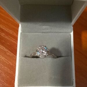 Elegant Silver Ring with Clear Stone